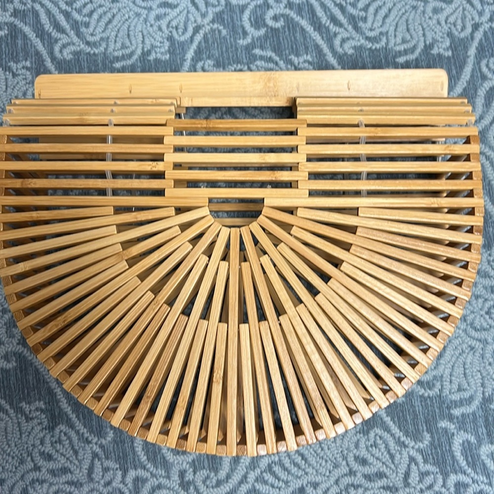 Bamboo style clutch